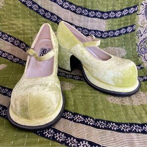 Y2K City Snappers Bright Green Spice Girls Velvet Platform Mary Jane Shoes 7.5